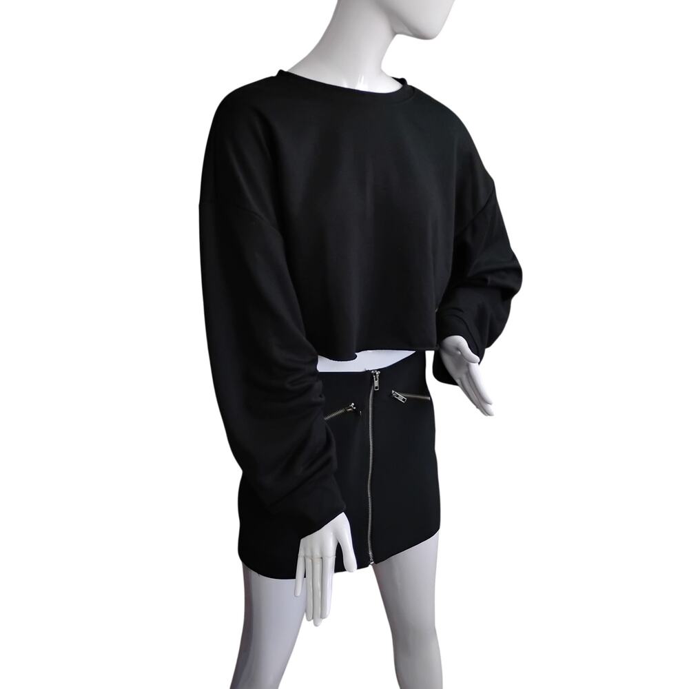 Cropped Sweatshirt Size XL Black Long Sleeve Raw Hems Crewneck